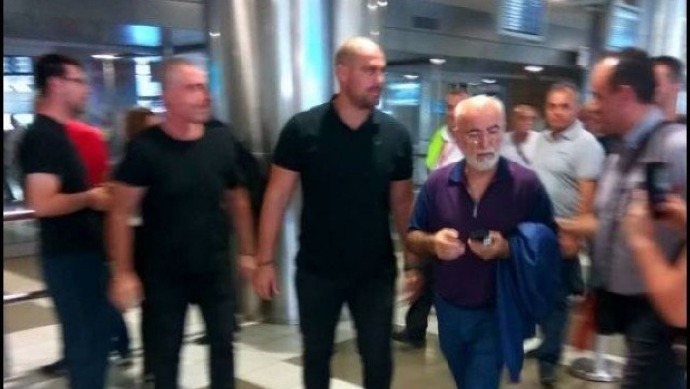 Στη Θεσσαλονίκη η οικογένεια Σαββίδη για τον αγώνα με την Τσέλσι (vid)