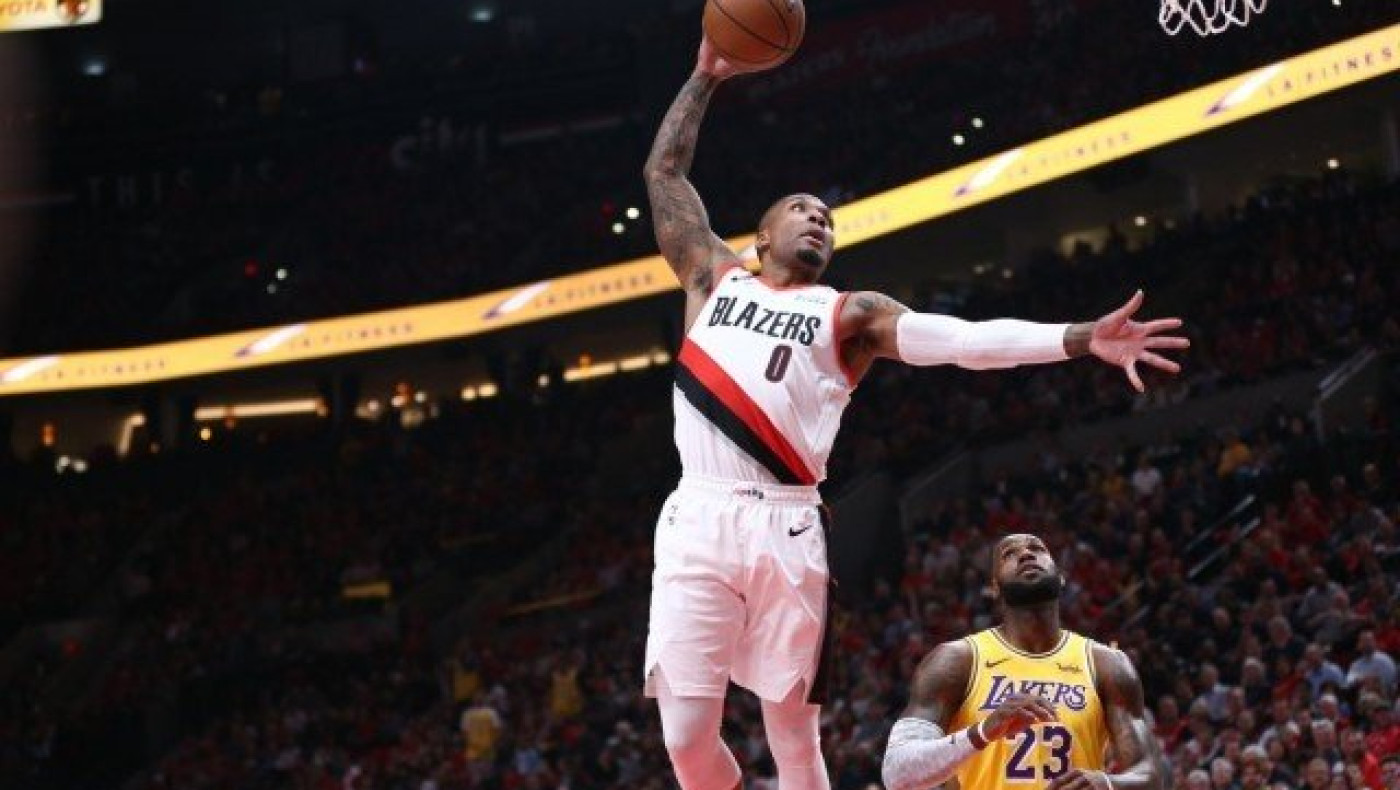 Οι Μπλέιζερς χάλασαν την πρεμιέρα των Λέικερς (vid)