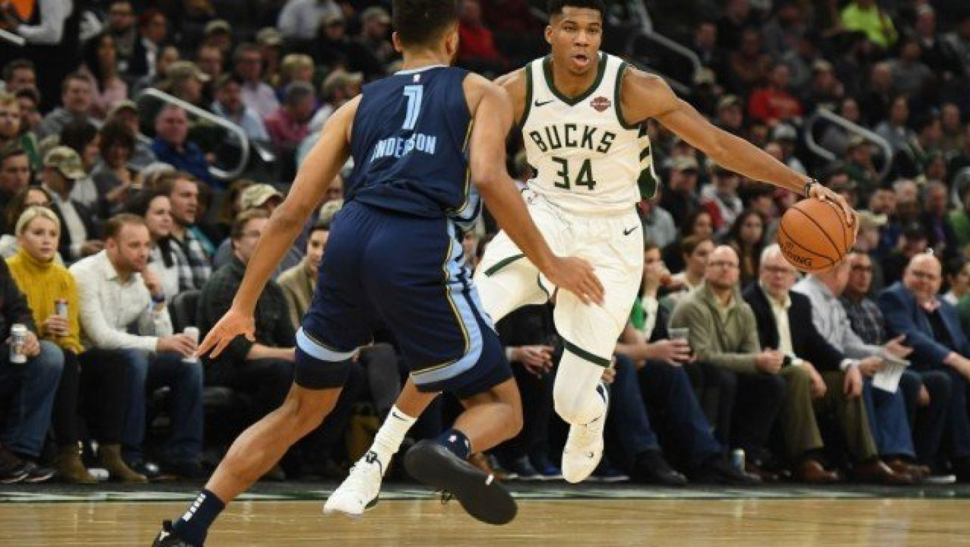 Χαστούκι για τους Μπακς, φορμαρισμένοι οι Λέικερς (vids)