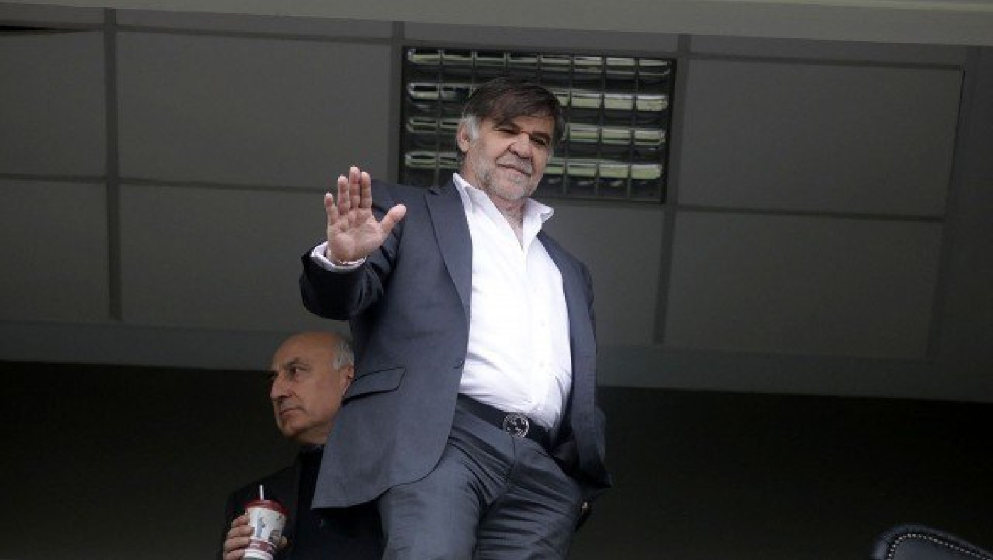 Ο Τομ Παπαδόπουλος σίγουρα        ξέρει να αποφεύγει τις λακκούβες;