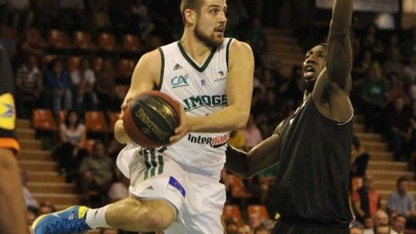 Προελαύνει η Λιμόζ 