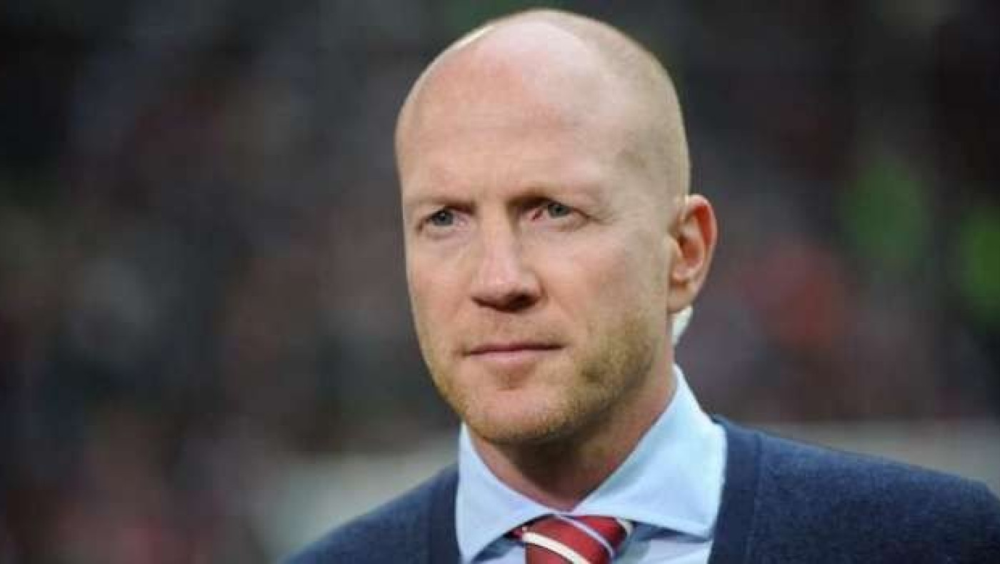 Ανανέωσε ο Ζάμερ