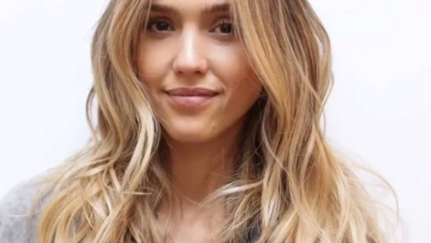 Η Τζέσικα Άλμπα έγινε ξανθιά (pics)