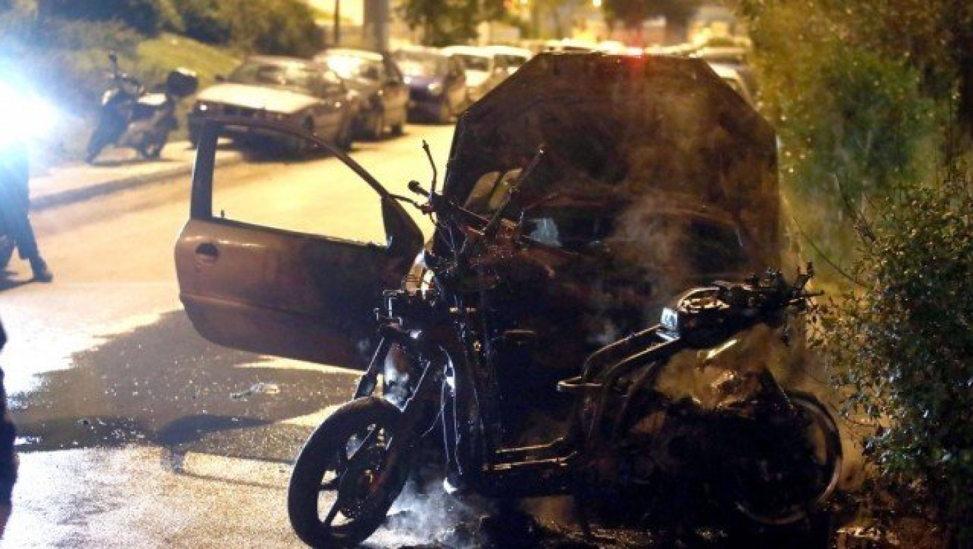 Μολότοφ έξω από το ΣΕΦ λίγο πριν το Ολυμπιακός-Μπουντούστνοστ (pics)