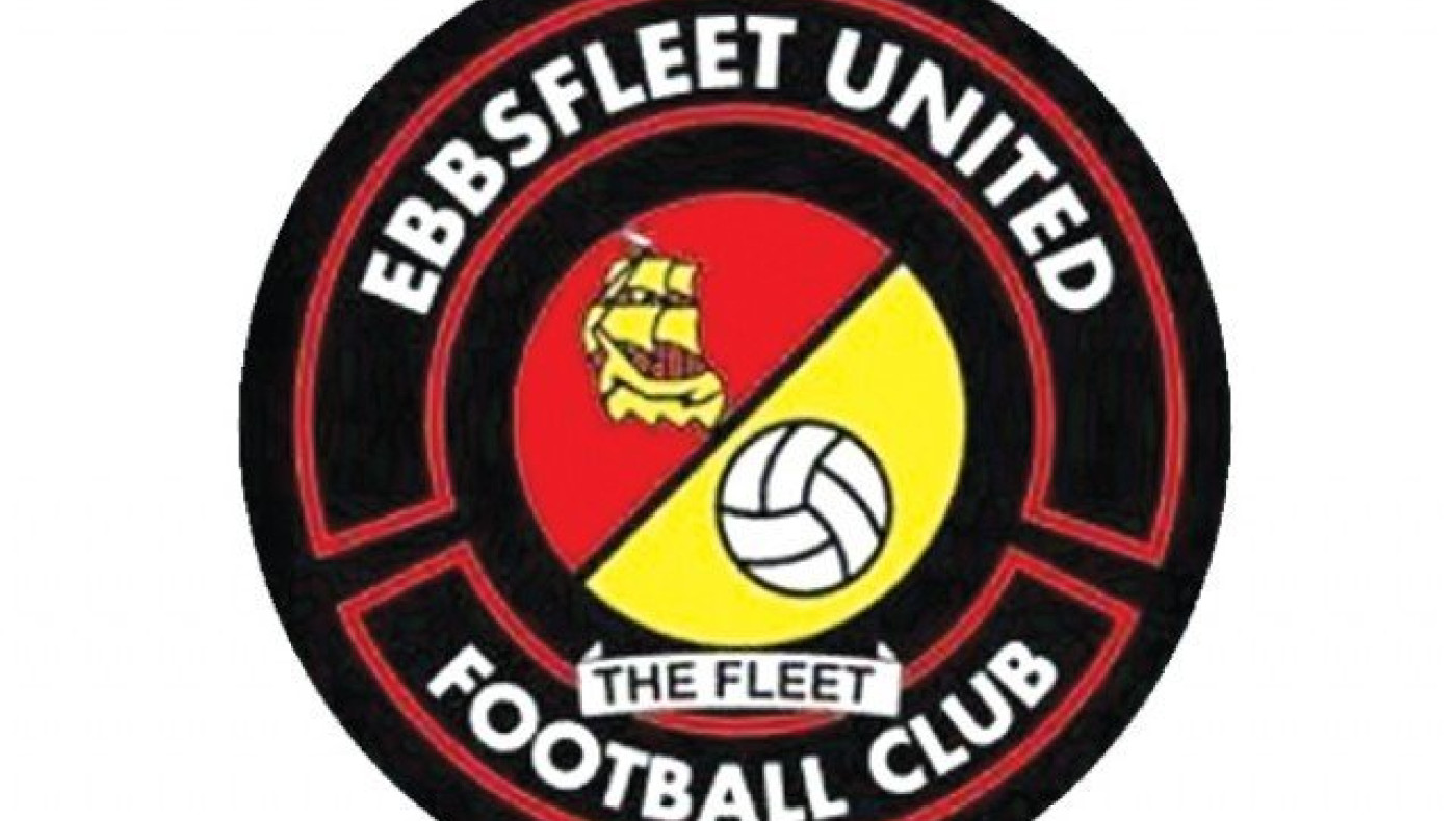 Τερματοφύλακας πήδηξε    στην εξέδρα για καυγά (vid)