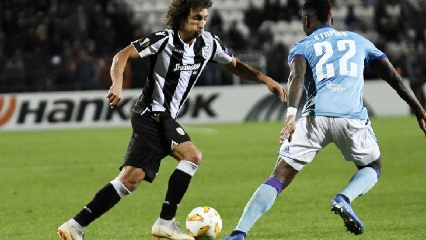 Η ρήτρα  του                  Ουάρντα  και οι μνηστήρες