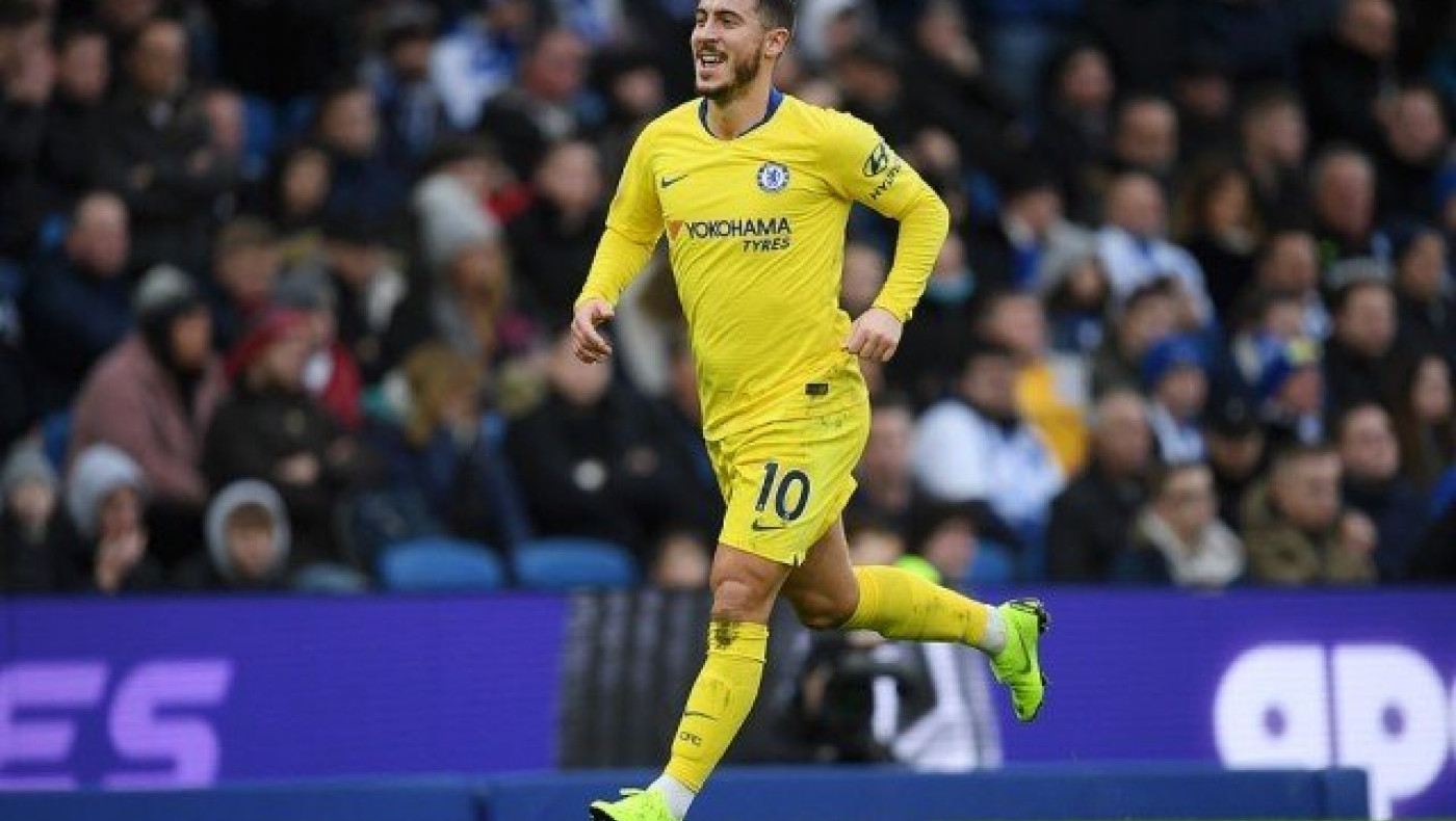 Αμα έχεις Αζάρ, παραμένεις      στο κόλπο του τίτλου!