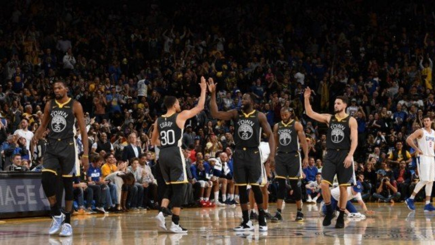 Δια χειρός Κάρι το θρίλερ οι Ουόριορς, ξέραναν τον ΛεΜπρόν οι Γκρίζλις