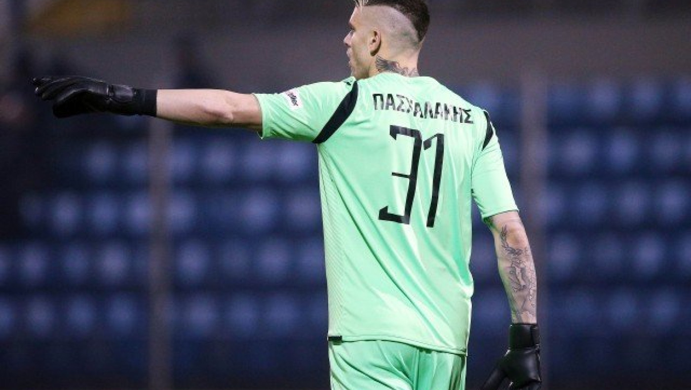 Μέγας είσαι     Πασχαλάκη και θαυμαστά τα έργα σου…