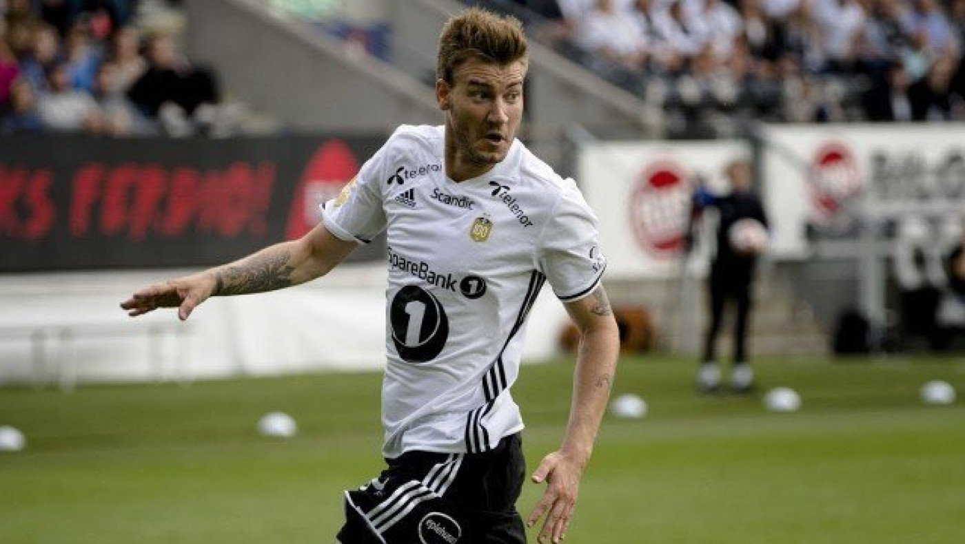 Με το βραχιόλι της αστυνομίας κυκλοφορεί ο Μπέντνερ (pic)