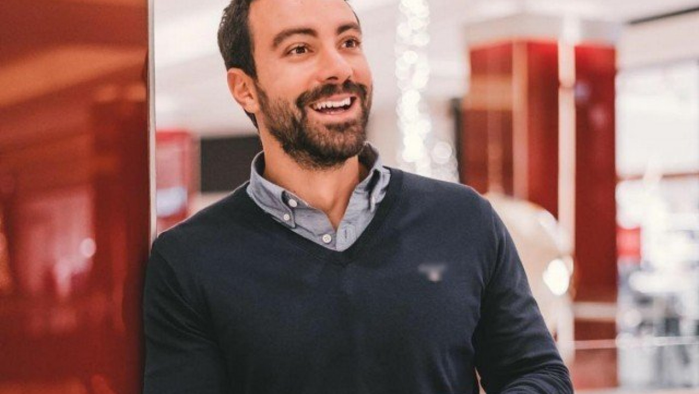 Ετοιμάζεται να μπει στην... πολιτική ο Σάκης Τανιμανίδης;