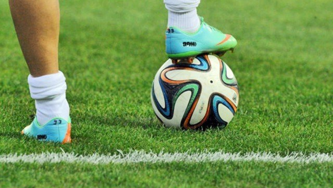 Η παράλυση                     των            πολλών…