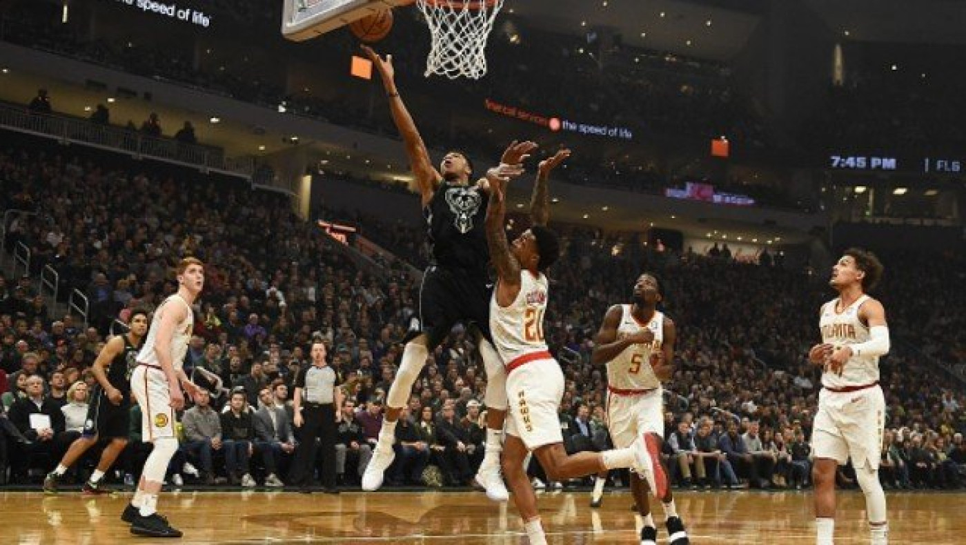 «Οδοστρωτήρας» οι Μπακς, νέο μεγάλο διπλό για τους Θάντερ