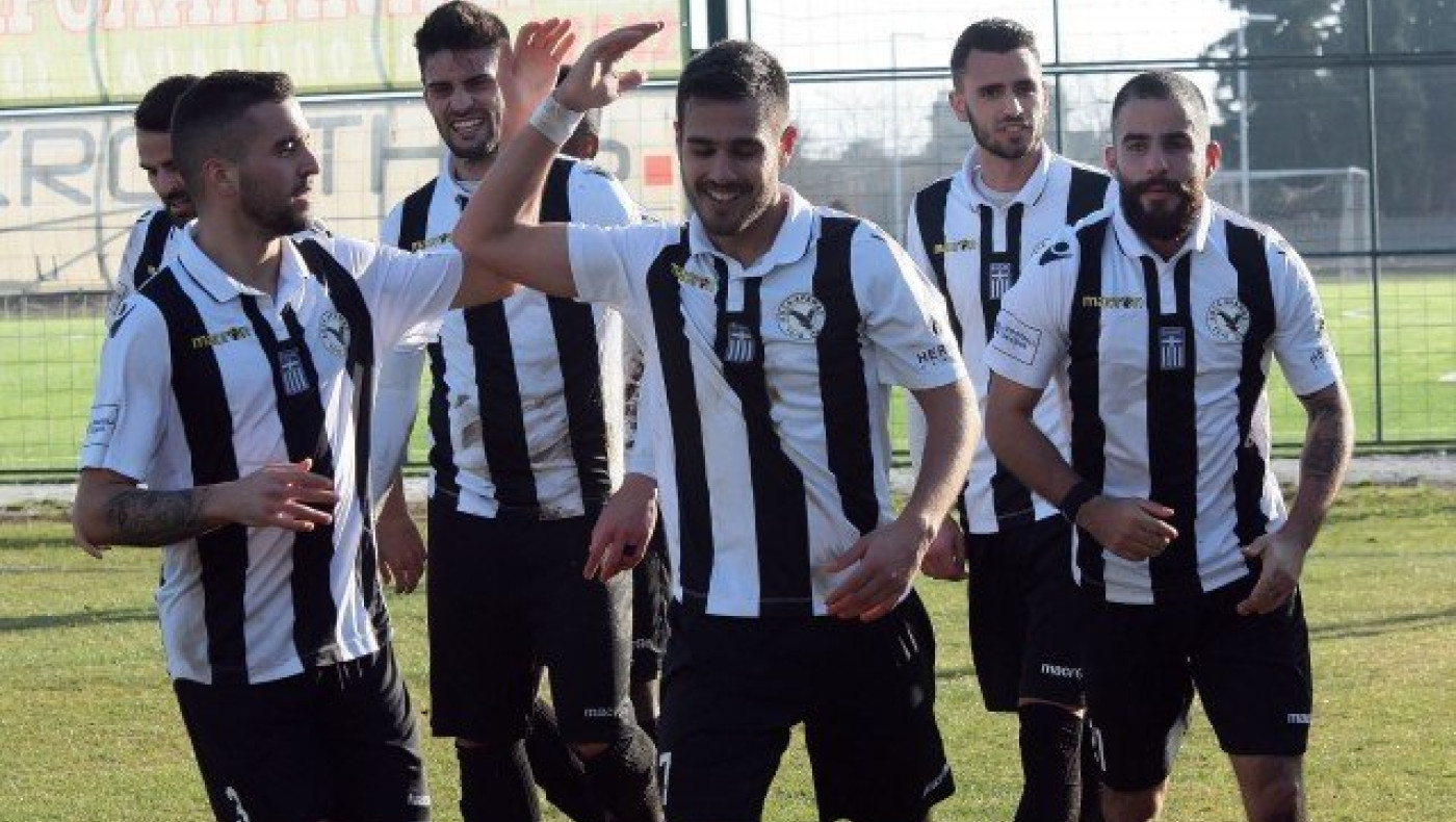 Δοκιμάζει Βούλγαρους               ποδοσφαιριστές η Δόξα!