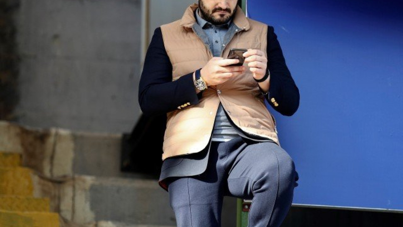 Ο κ. Καρυπίδης επιβάλλεται                 να αποφασίσει με ρεαλισμό