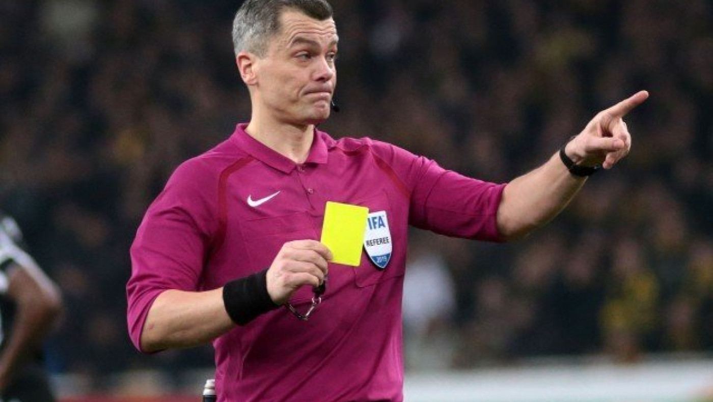 Φέρτε                                          διαιτητή τοπ κατηγορίας