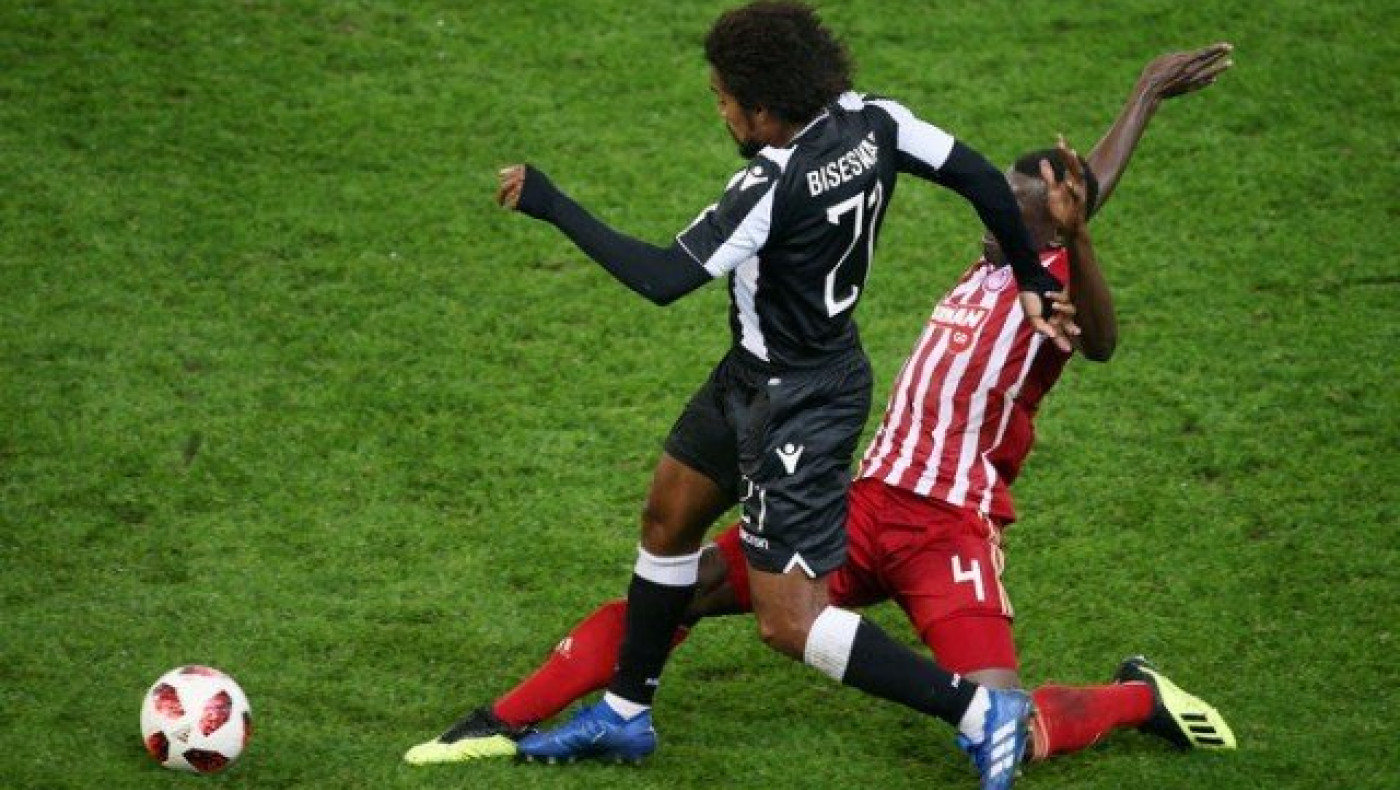 Σε λάθη στο γήπεδο ή στην κερκίδα ελπίζει ο Ολυμπιακός !