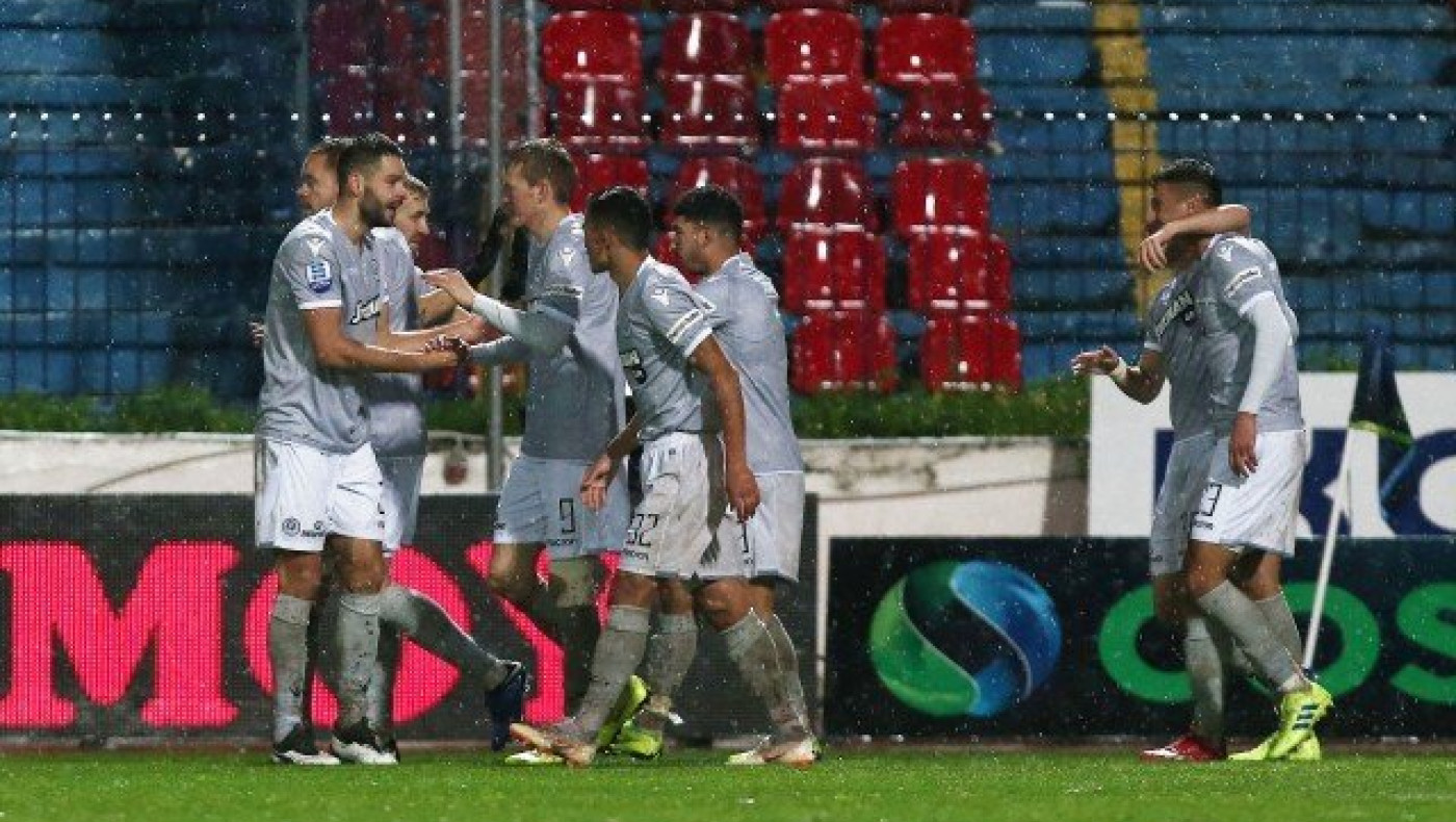 Ηττα από λάθη και η                τριάδα που ξεχώρισε