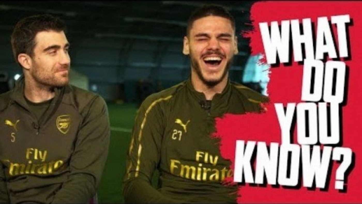 Σωκράτης και Μαυροπάνος μονομαχούν σε κουίζ γνώσεων! (ΒΙΝΤΕΟ)