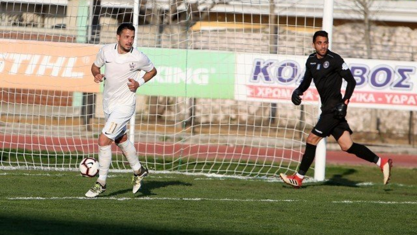 Ο άνθρωπος του    Απόλλωνα   από την        άσπρη βούλα