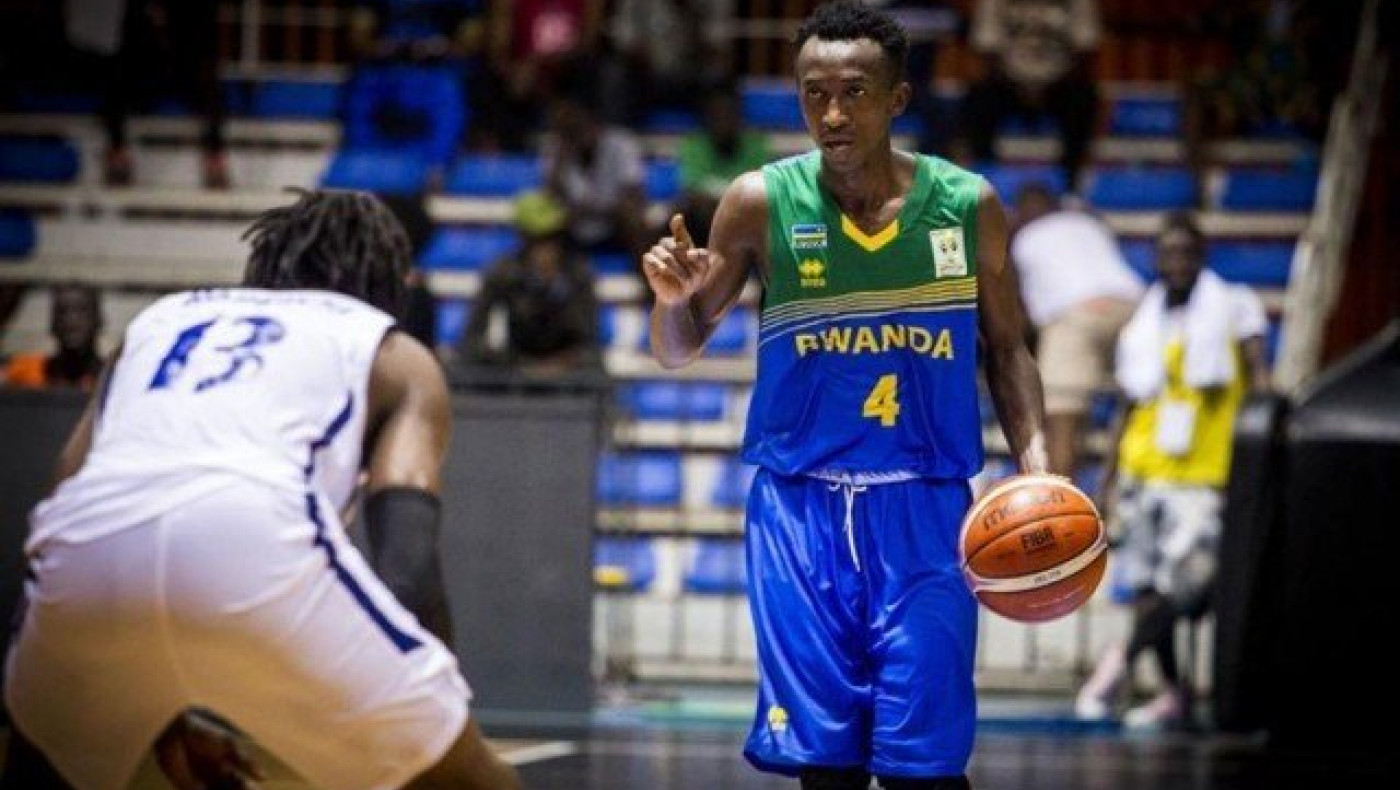 O μπασκετμπολίστας με το πιο τρελό επίθετο ever! (vid)