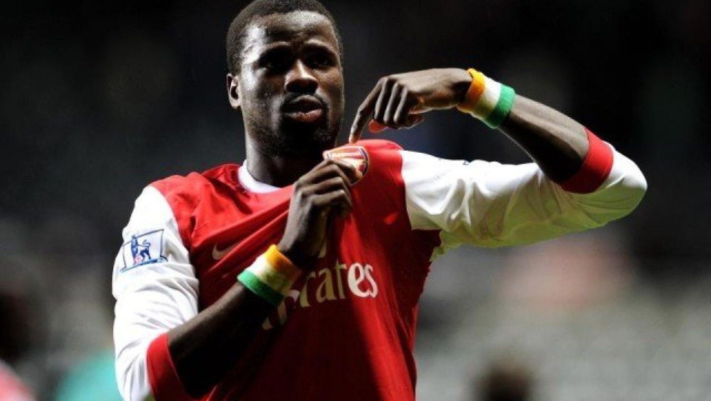 Παντρεύτηκε τον    παιδικό του έρωτα ο Εμπουε! (pic)