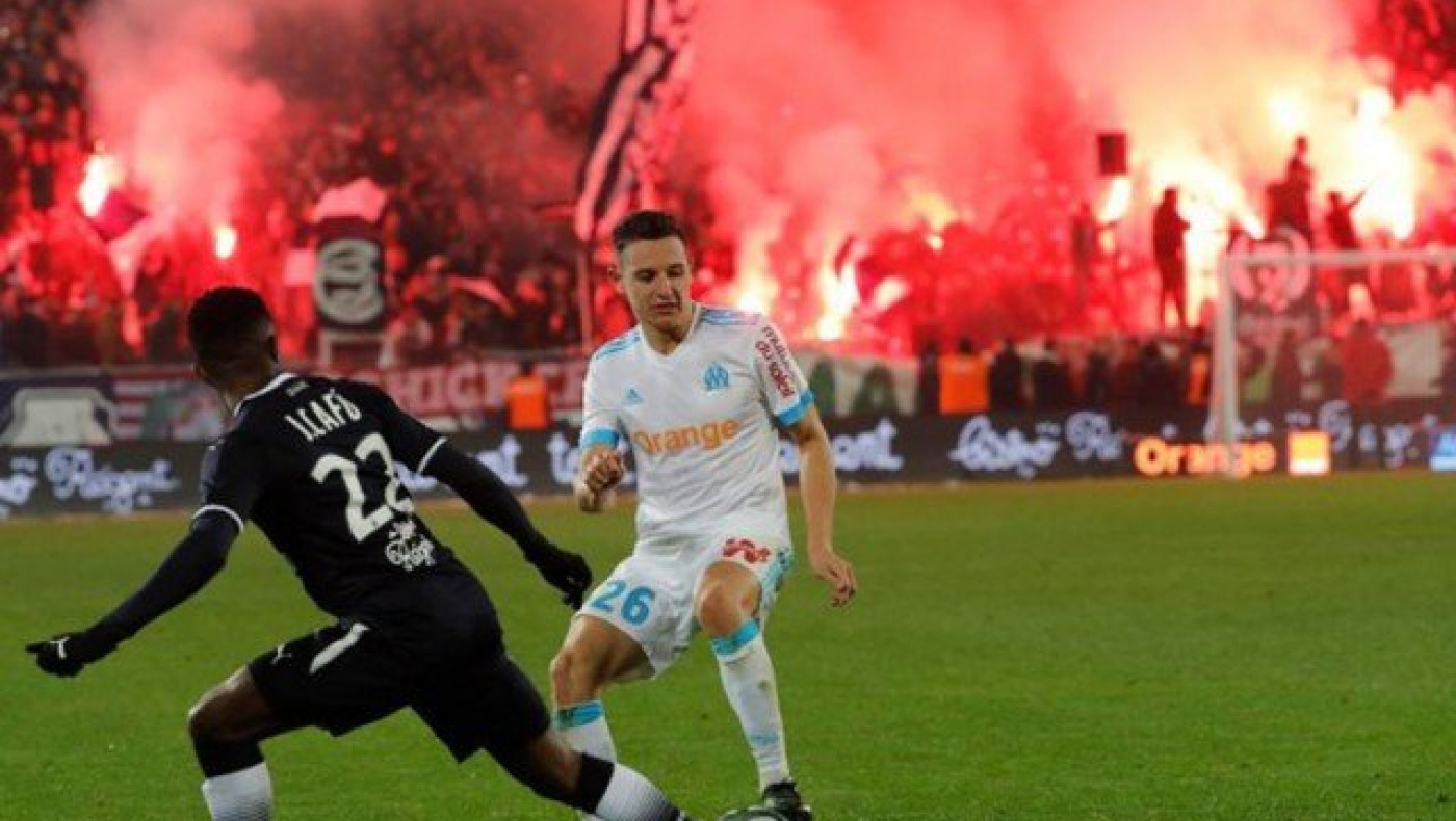 Στο Χ η Αζαξιό,   στο Χ η Μαρσέιγ, στο Χ και η Χιχόν