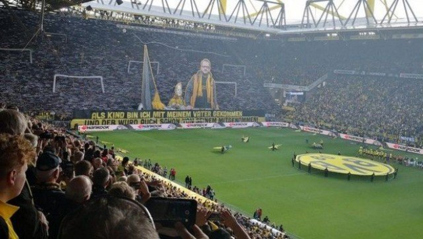 ΥΠΟΚΛΙΣΗ: Το απίστευτο κορεό των οπαδών της Ντόρτμουντ