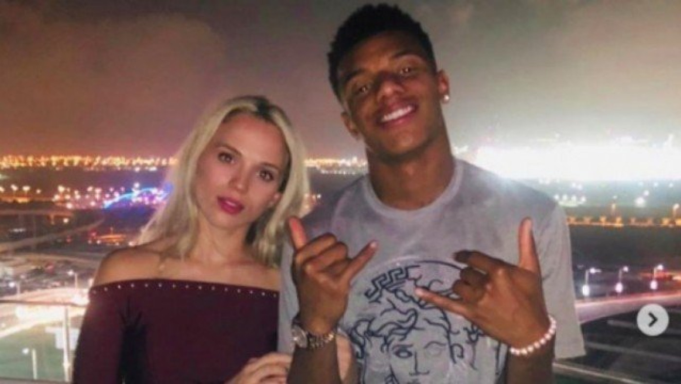 Ετσι έριξε ο              Νέρες την πανέμορφη Κίρα (pics)