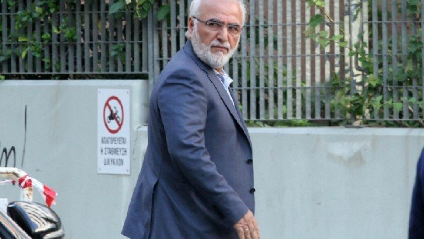 Σενάριο για απολύσεις     στα μίντια του Ιβάν Σαββίδη