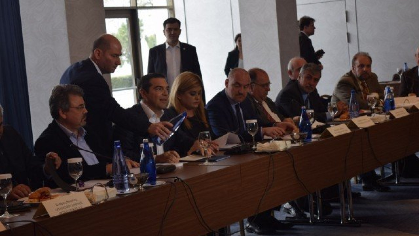 Θεσσαλονίκη: Διαμαρτυρία στον Τσίπρα για τα «μακεδονικά κρασιά»