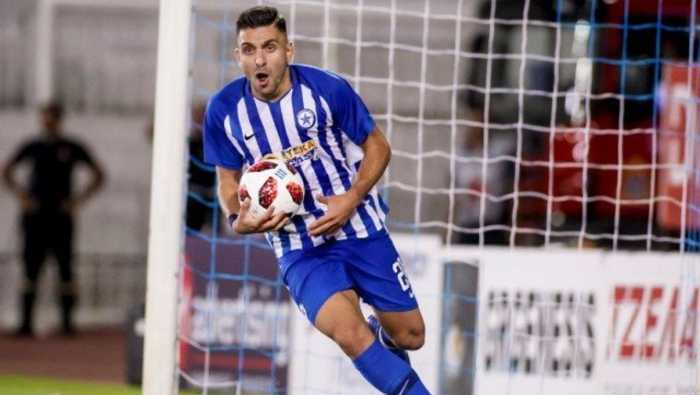 «Κοιτάζει Κουλούρη                       η Αντερλεχτ»