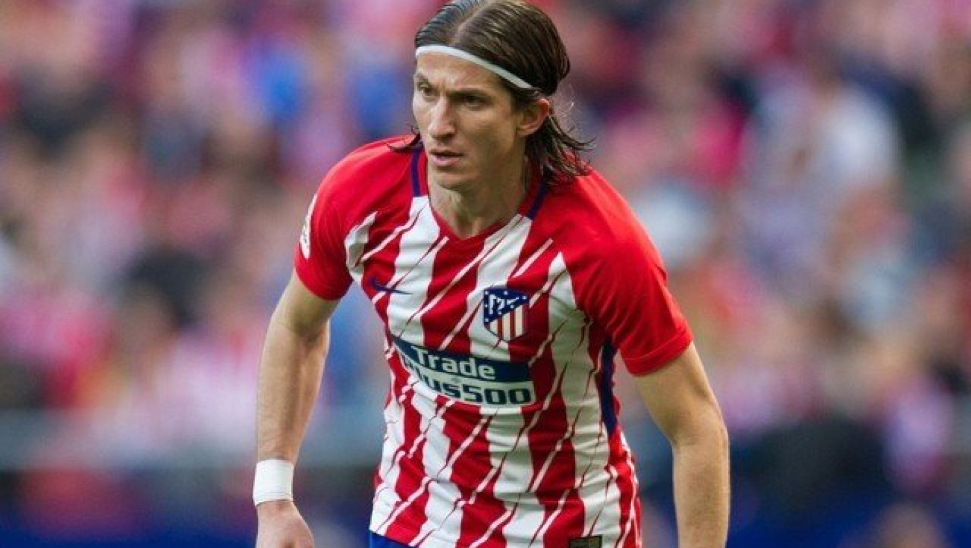 Θέλει                               Φελίπε Λουίς η Μπαρτσελόνα