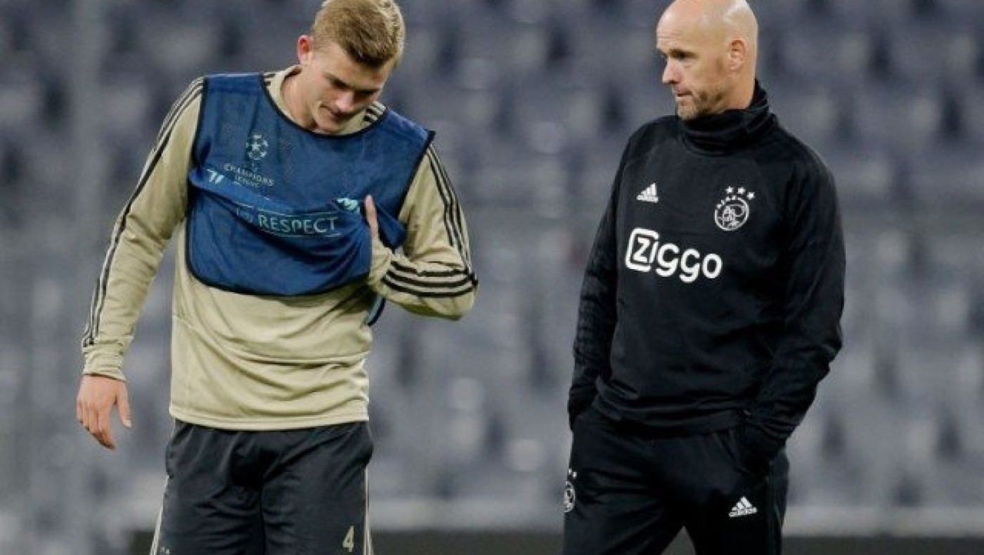 Τεν Χαχ: «Καμία πιθανότητα να συνεχίσει στον Άγιαξ ο Ντε Λιχτ»