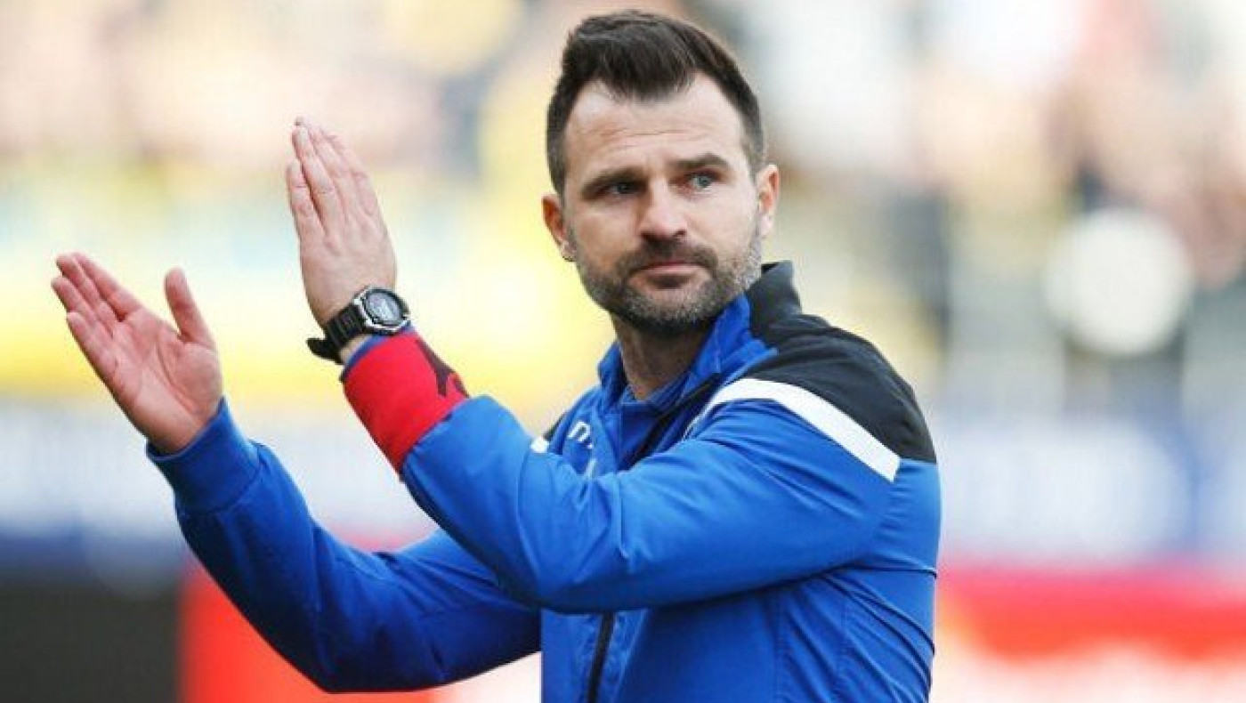 LIRA 100:Το μομέντουμ είναι                         με την Κλαμπ Μπριζ