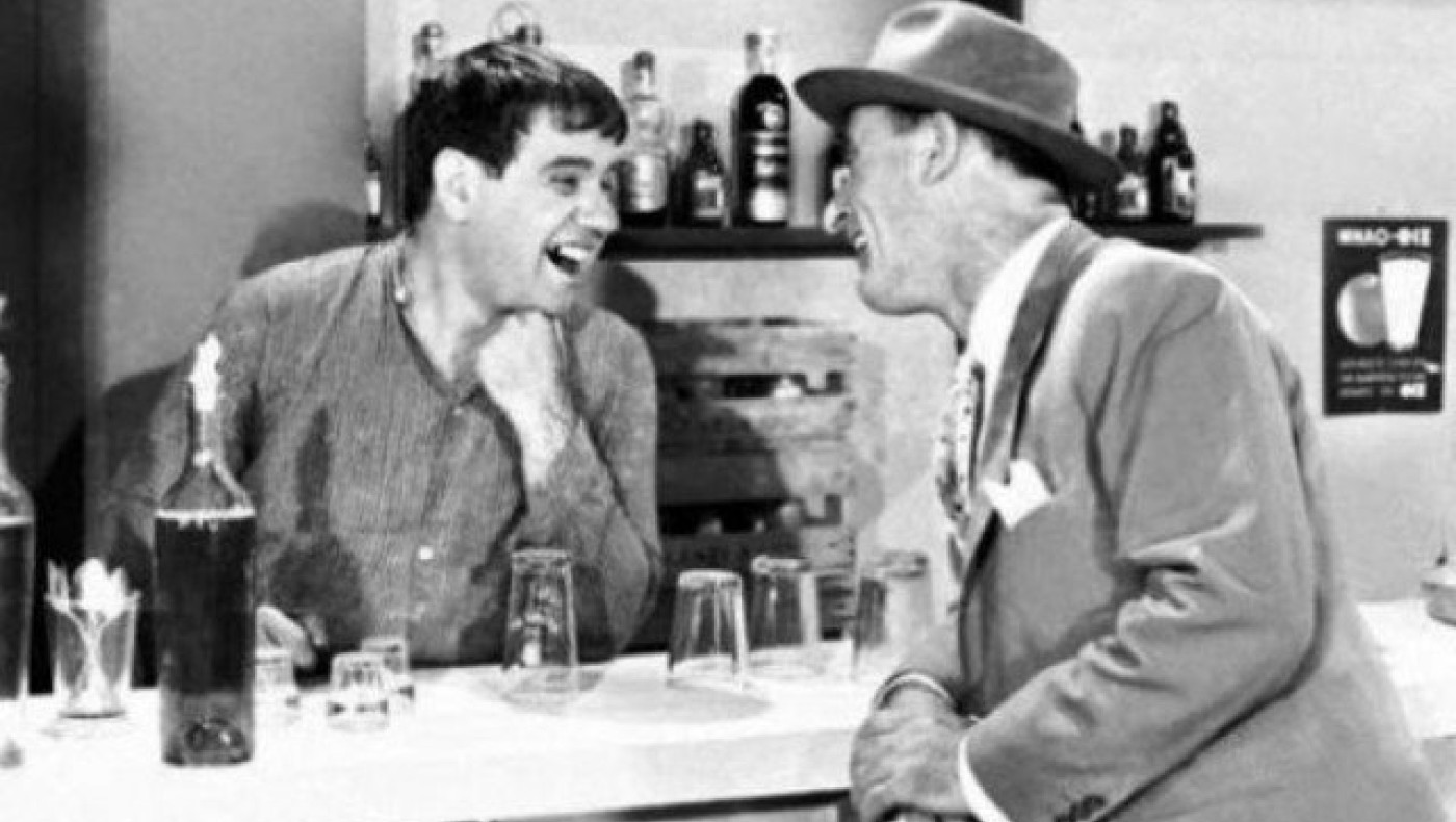 «Μάστορα, πιάνεις                   μια πορτοκαλάδα»