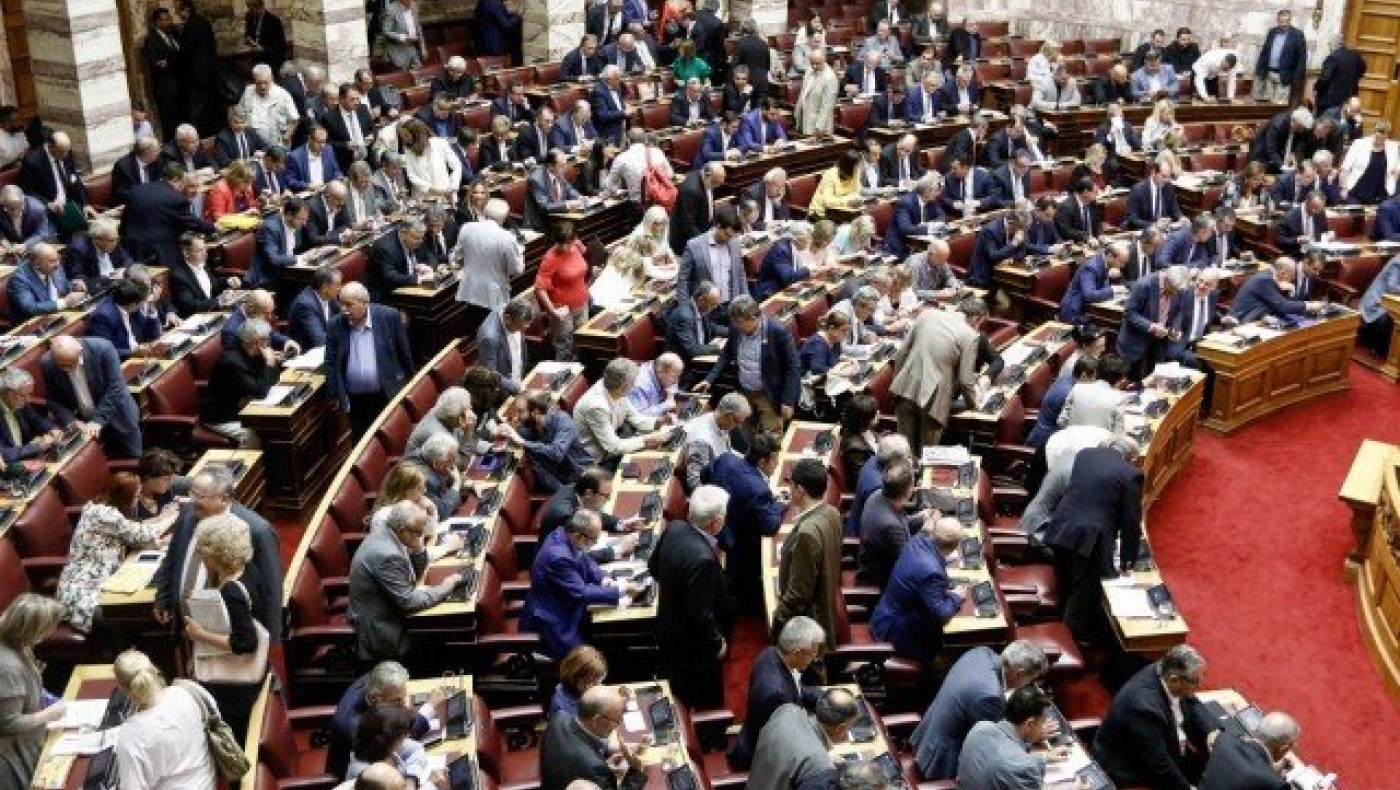 Μέχρι τη Μεγάλη Τρίτη θα έχουν ψηφιστεί οι         120 δόσεις