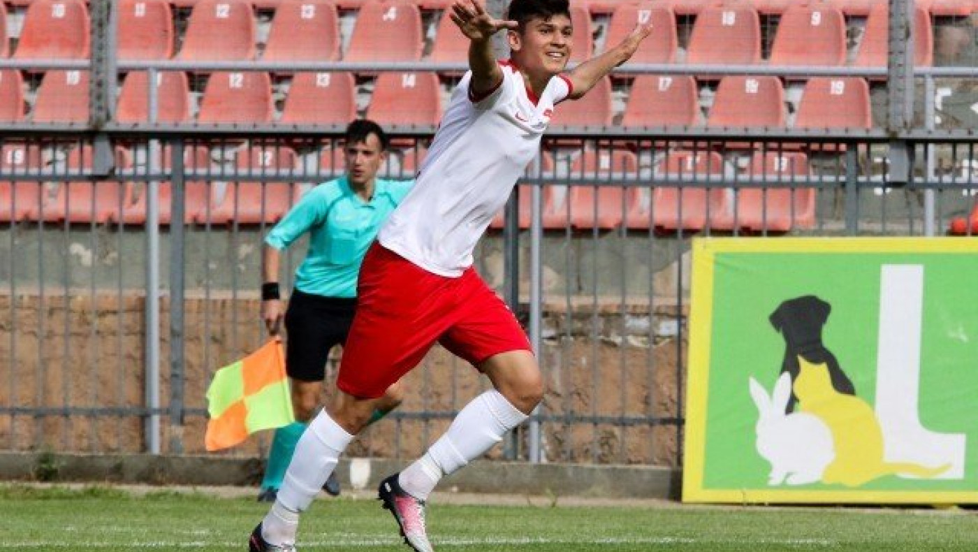 Η γεμάτη χρονιά με τον Πανσερραϊκό και οι «σειρήνες» της Σούπερ Λιγκ