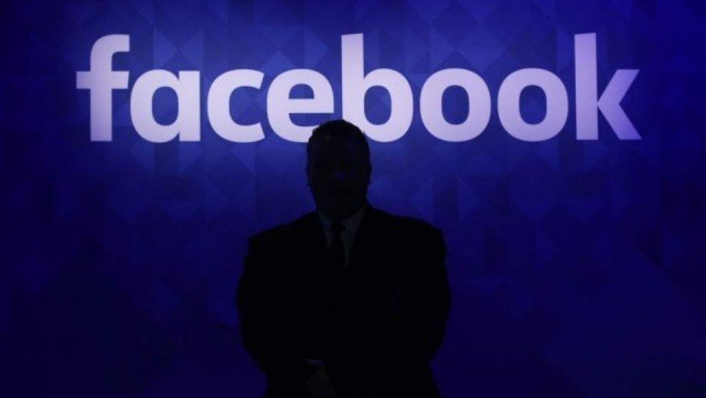 Αυτό είναι το ριζικά επανασχεδιασμένο         Facebook!