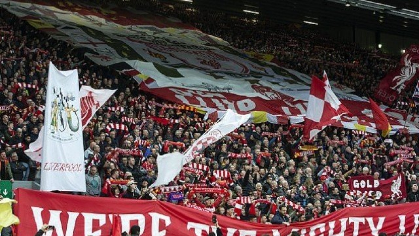 Θα δανείζαμε τα κάγκελα της Τούμπας              στο Άνφιλντ...