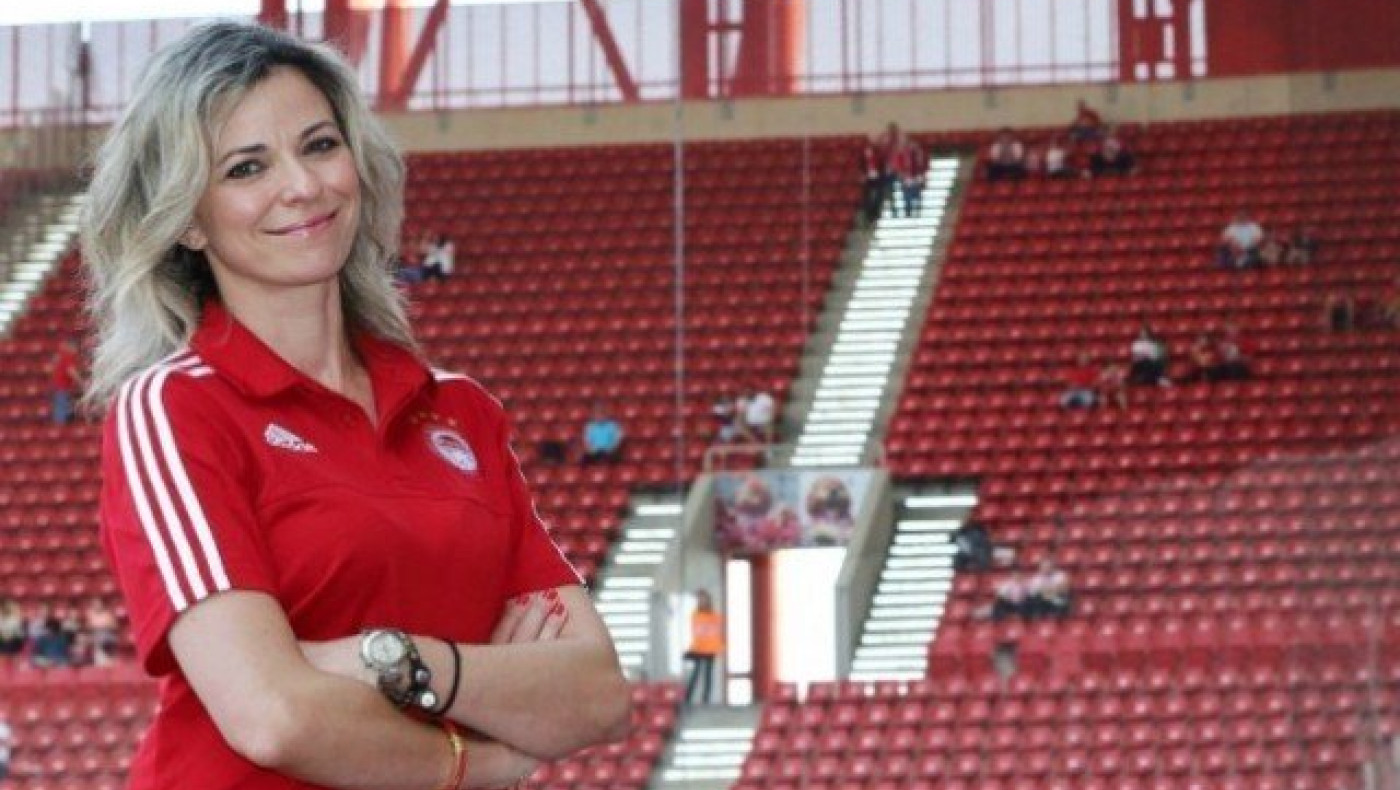 Σωματάρα η σέξι    μεταφράστρια του Ολυμπιακού (Pic)