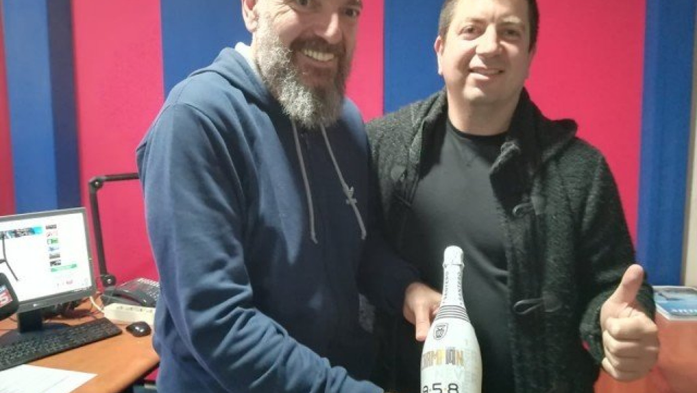 Αυτή     είναι      η    σαμπάνια των νταμπλούχων (vid)