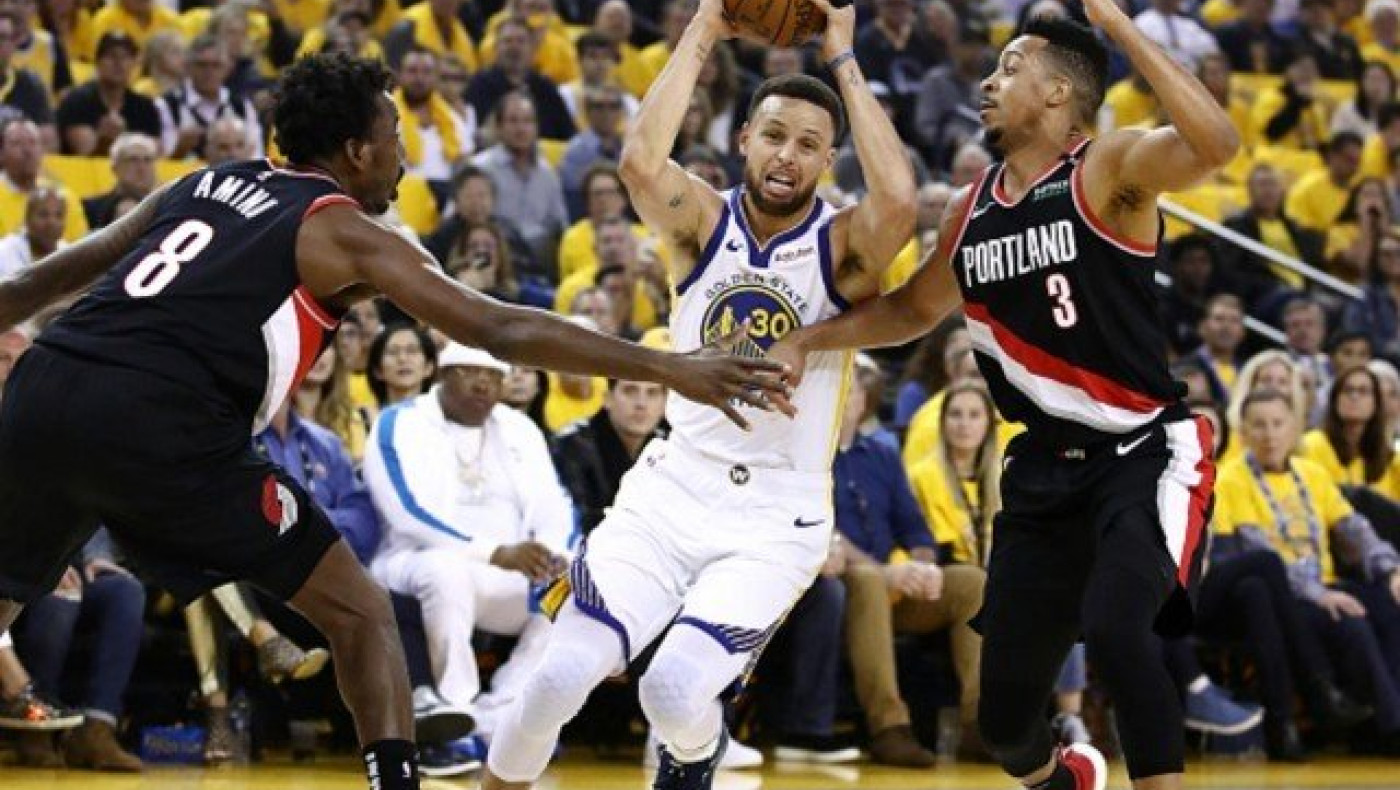 Με Κάρι η πρώτη νίκη για τους Ουόριορς             (vid)