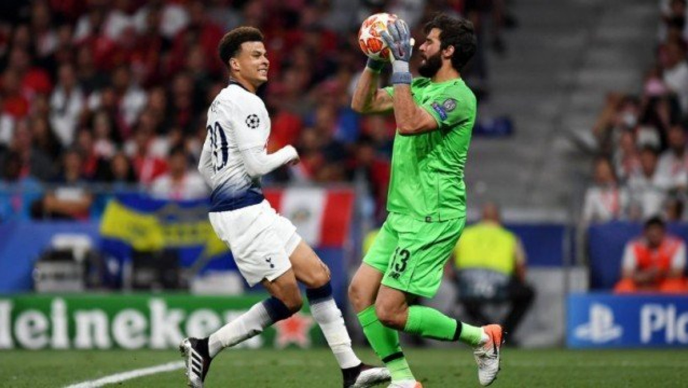 «Τρελός» Αλισον έκανε βίντεο κλήση για να τον δει η γυναίκα του! (pic)