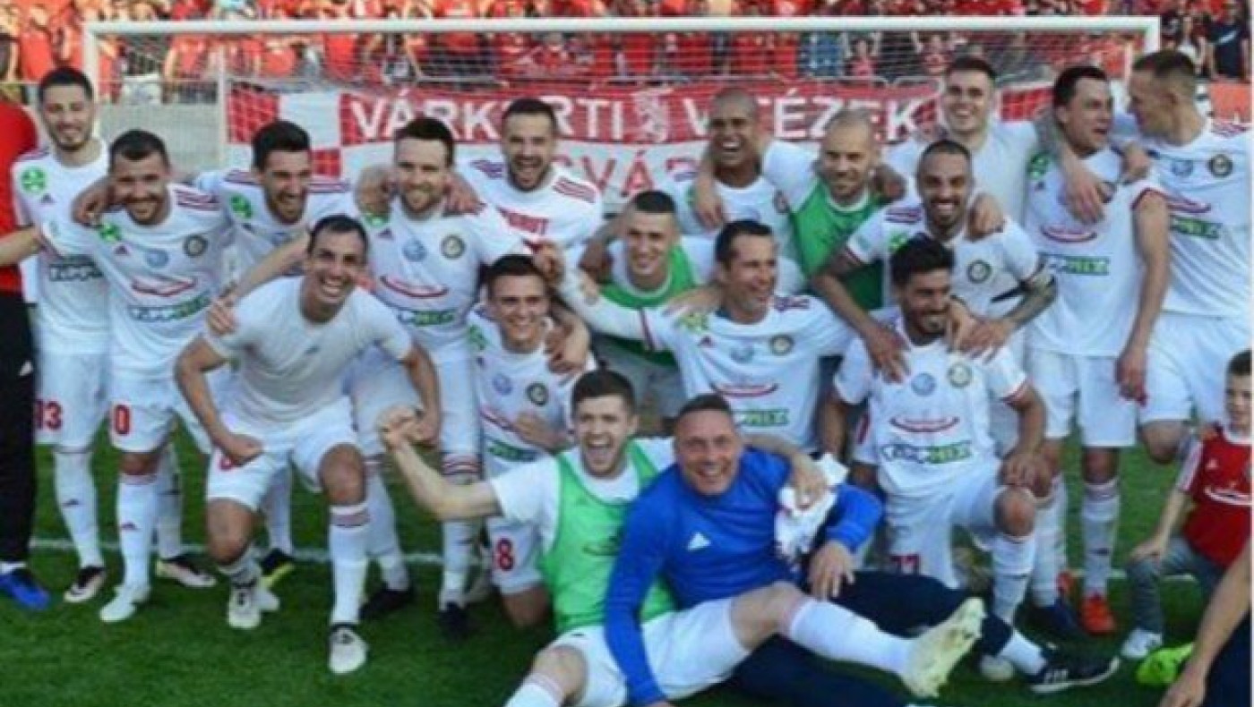 Ο    πρώην ασπρόμαυρος που... έσωσε    την ομάδα του