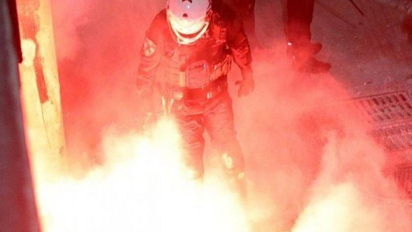 Βίντεο-ΣΟΚ από τη συμπλοκή οπαδών στα Πετράλωνα - Μάχες σώμα με σώμα