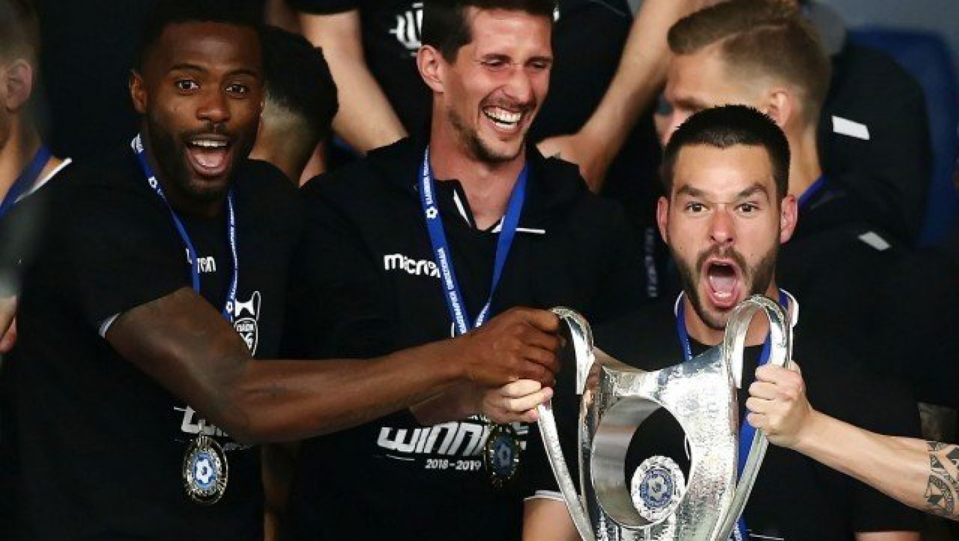 Αποθέωσε τον Ρέι ο Βαρέλα                             (pic)