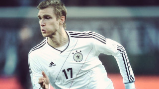 «Κατοσταρίζει» ο Μερτεζάκερ