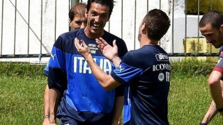 «Βέλη» Κασάνο σε Μπουφόν