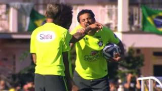 O Φρεντ δάγκωσε τον Μαρσέλο (video)